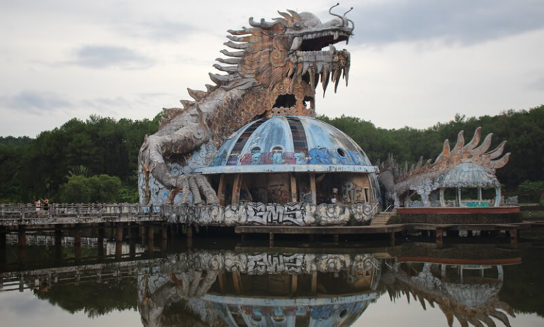 Ho Thuy Tien abandoned water park