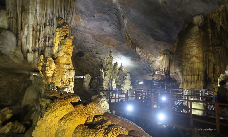 Paradise Cave - Thien Duong Cave
