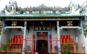 11Thien Hau Old Temple in HCM Vietnam