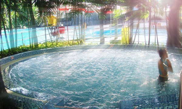 Solar Water Massage Pool