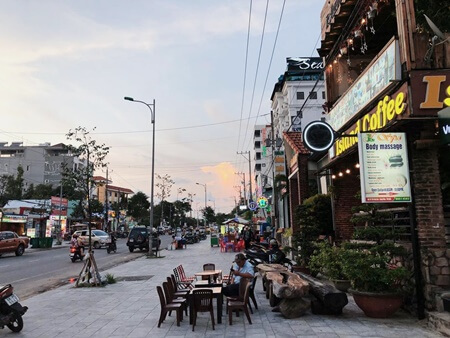 road in duong dong