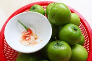 Vietnamese green apple