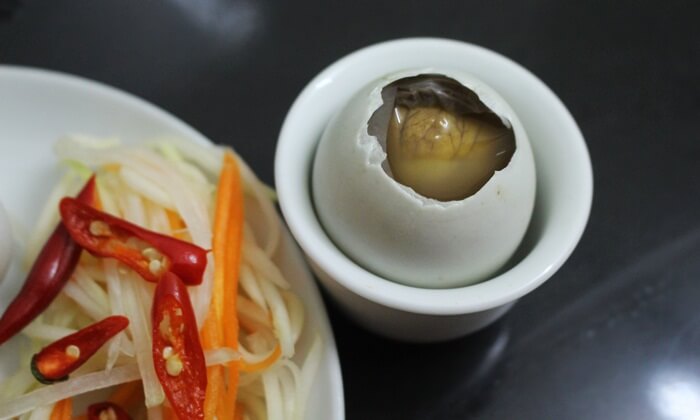 balut egg