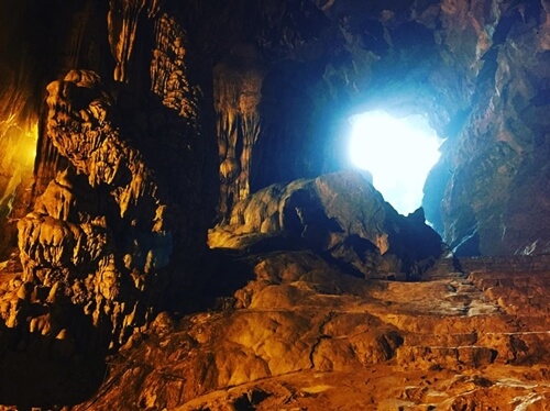 inside huong tich cave hanoi