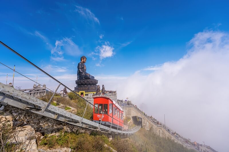 train or climb to visit fansipan
