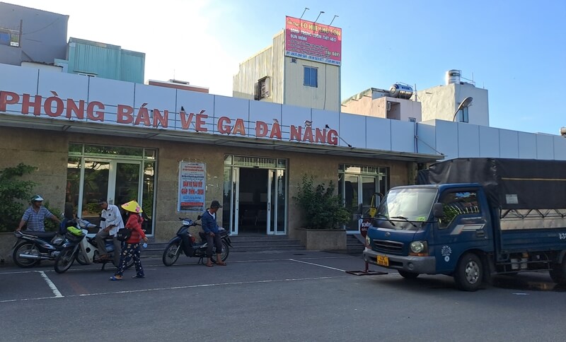 ticket office of danang train station