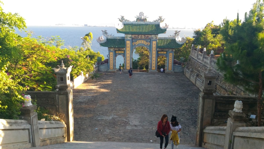 temple in da nang city