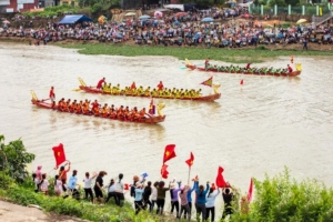 vietnamese boat racing game